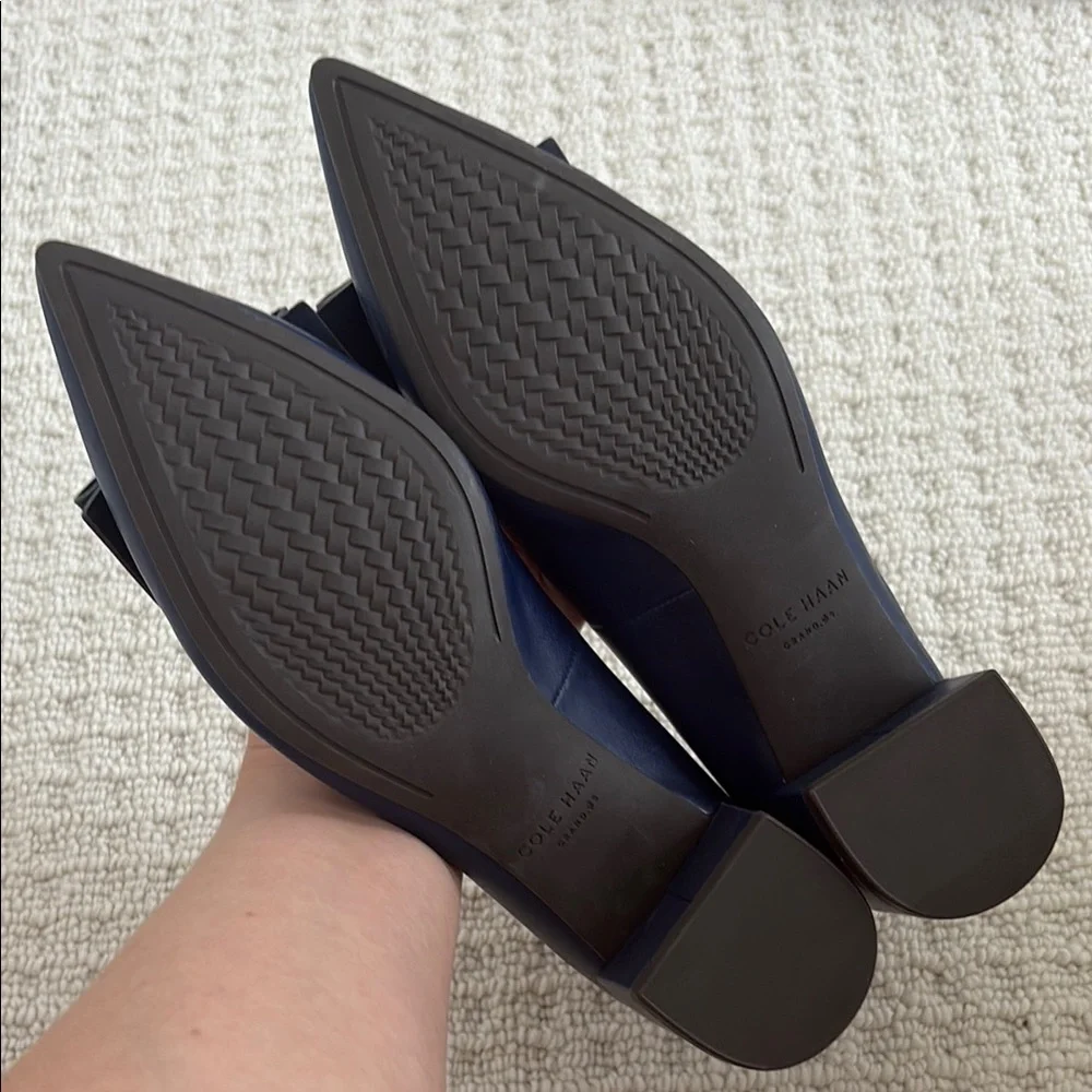 Cole Haan Women's Navy Tally/Tali Pumps with Gold Accents - Picture 6 of 10